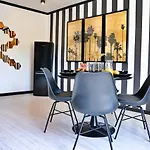 Gatsby River Ii Apartment *